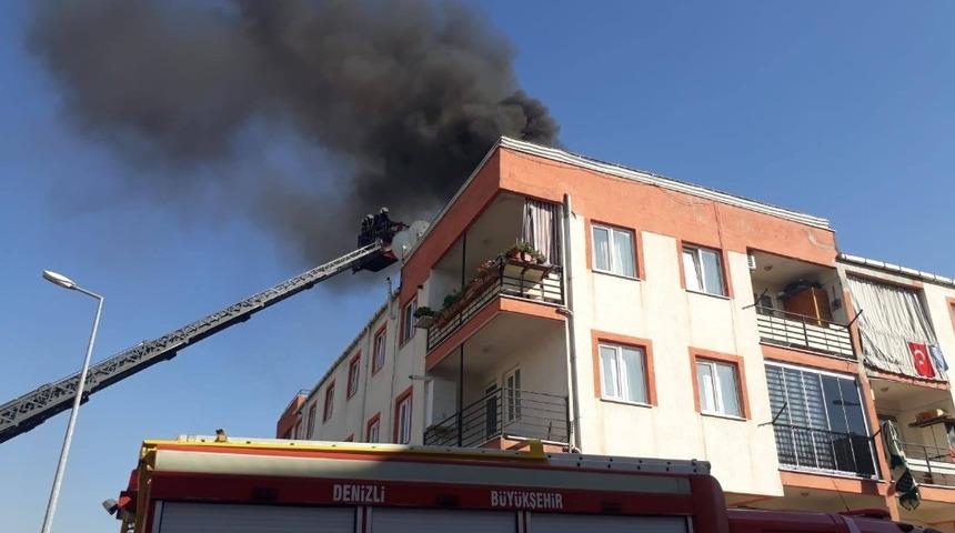 &Ccedil;atı katı alevlere teslim oldu