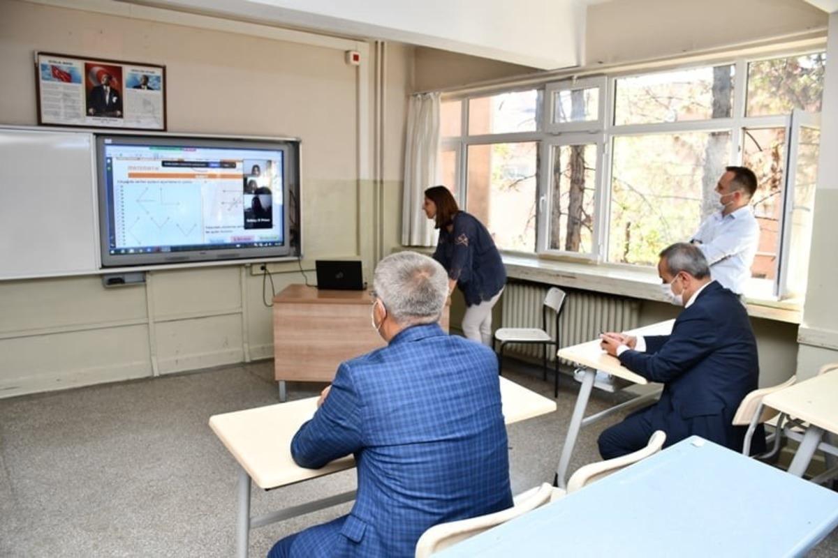 Yeni eğitim-&ouml;ğretim yılı uzaktan başladı
