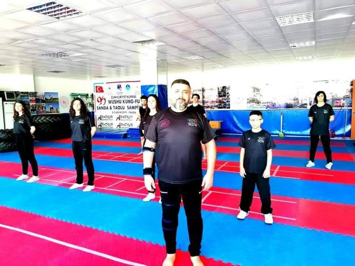 Yunusemre&rsquo;de 9 branşta antrenmanlara devam ediliyor