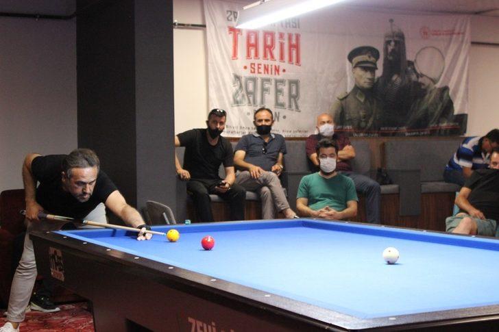 Bilardo Zafer Kupasının sahibi Savaş Bulut G5