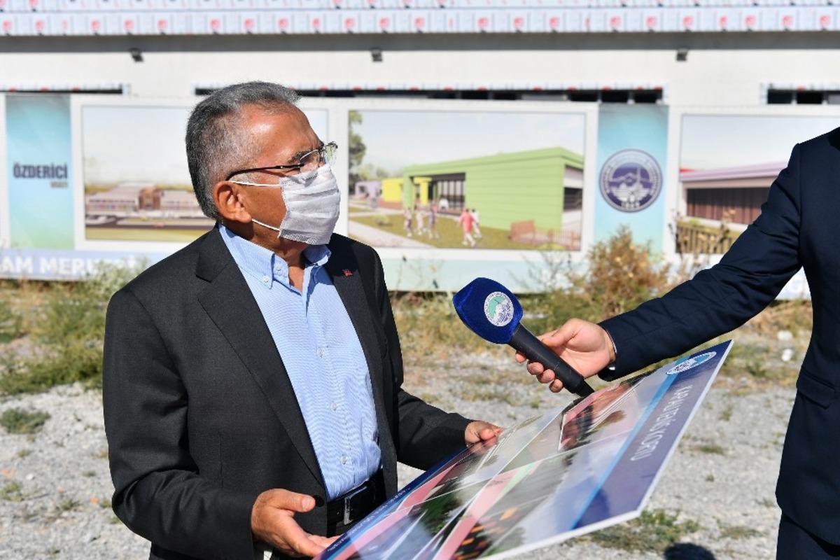 Başkan B&uuml;y&uuml;kkılı&ccedil;&rsquo;tan sporseverlere m&uuml;jde