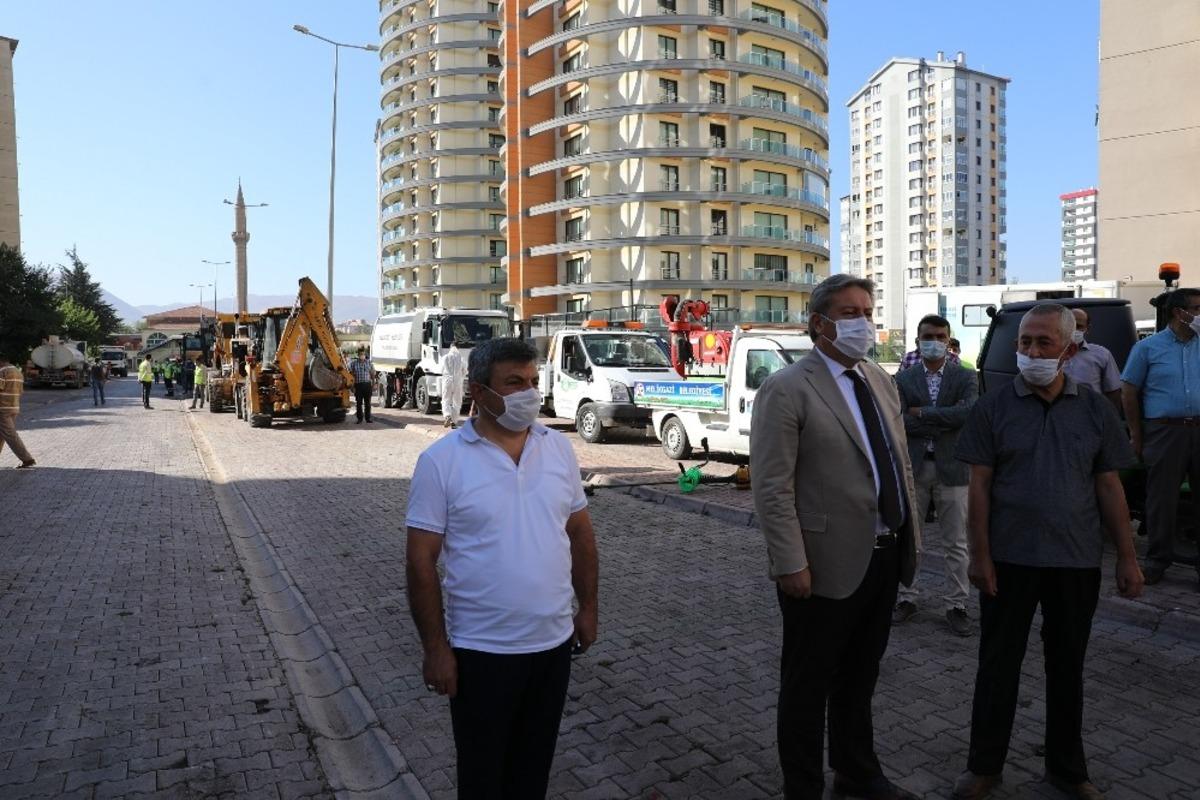 Sonbahar temizliği G&uuml;ltepe Mahallesi&rsquo;nde başladı