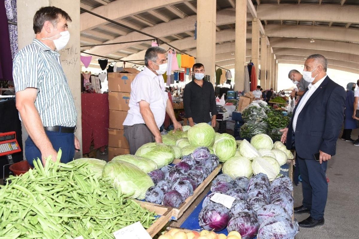 Başkan Zeybek vatandaşları Korona vir&uuml;s konusunda uyardı: