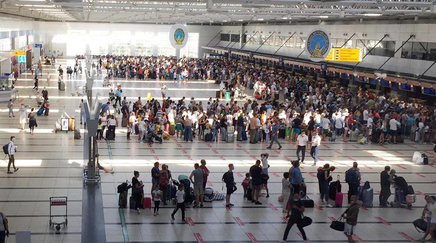 Pandemi sürecinde Antalya'ya gelen turist sayısı, 1 milyonu aştı 