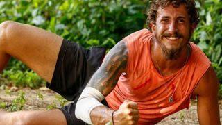 Survivor Berkan Karabulut’un yeni imajında sevgilisinin parmağı çıktı