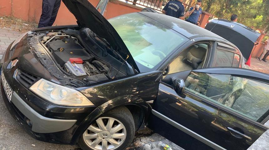 İşten çıkarılan kişi iş yerinin aracını kolonya ile ateşe verdi