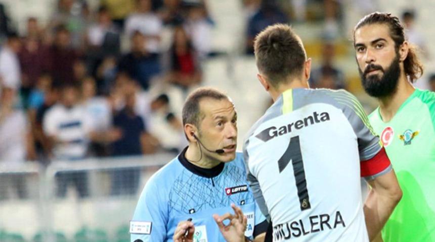 Galatasaray'ın yeni transferi Fatih Öztürk, evli sevgilisiyle gazetecilere yakalandı