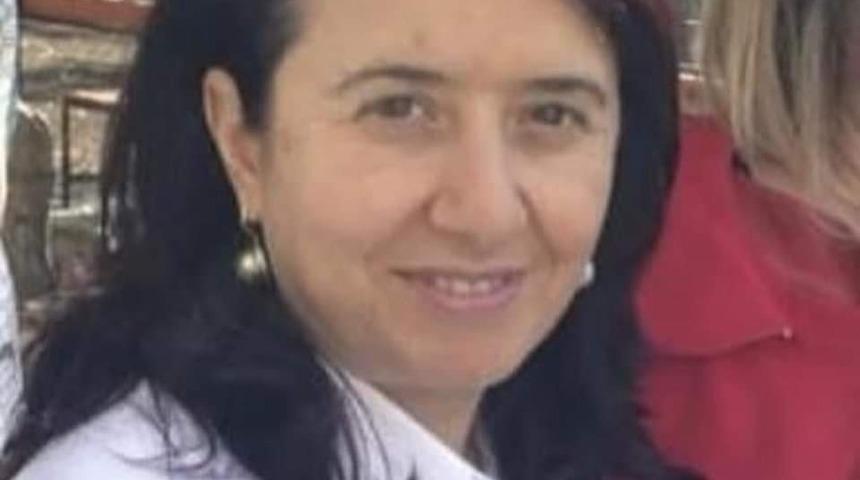 Koronavirüsten hayatını kaybeden Şenay hemşirenin kolon kanseri olduğu ortaya çıktı