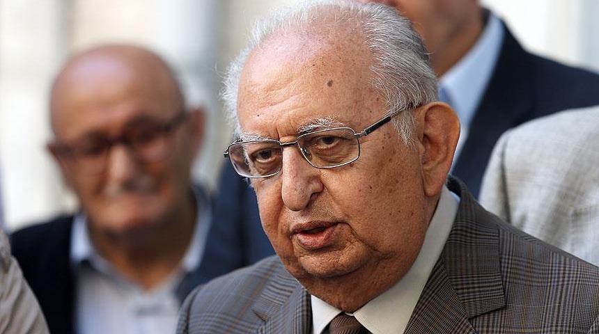 Hüsamettin Cindoruk'tan flaş açıklama: Türkiye Ege’deki ada ve kayalıklara el koyacağını açıklamalı