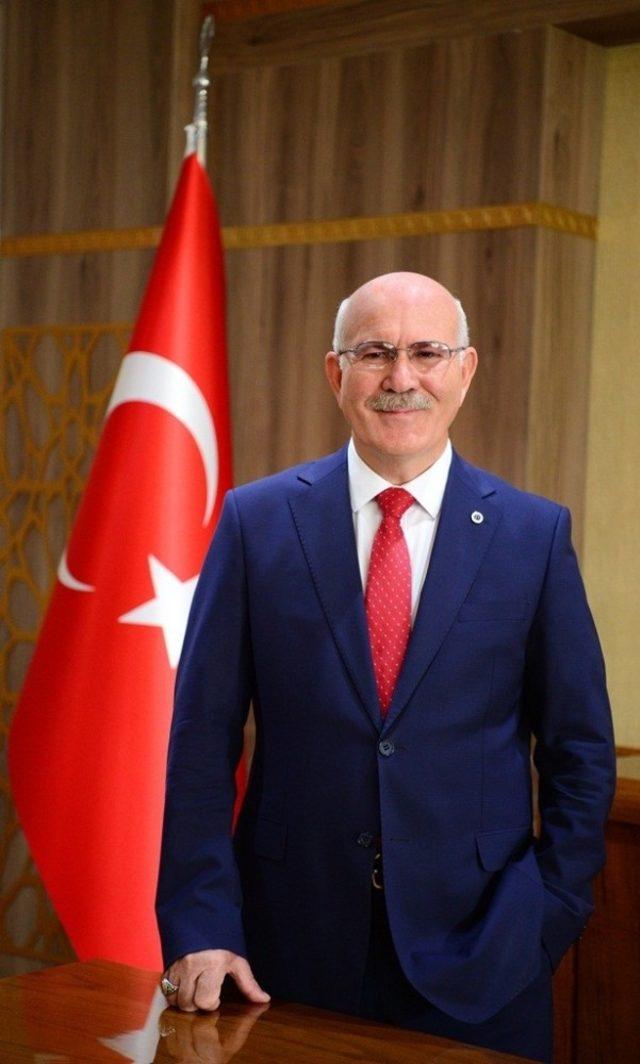 Ekrem Savaş; “Milletimiz, tarihe adını unutulmaz zaferlerle yazdırmıştır”