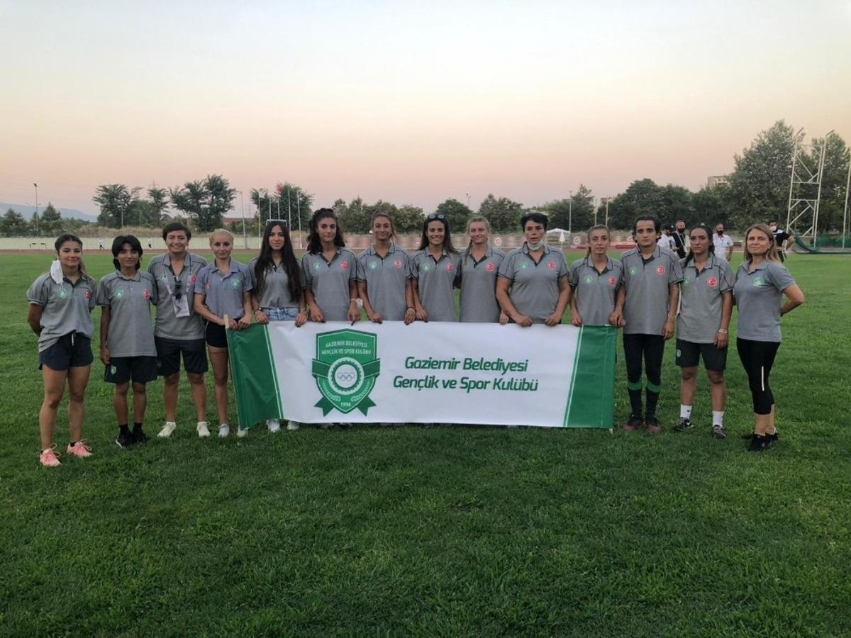 Gaziemir&rsquo;in atletizm takımı &uuml;lke 5.&rsquo;si