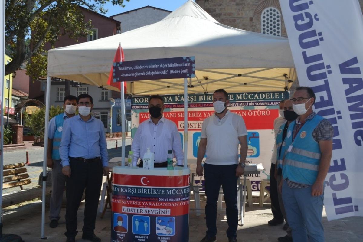 Kaymakam Halim: "Pandemi s&uuml;recinde birlik ve beraberlik i&ccedil;indeyiz"