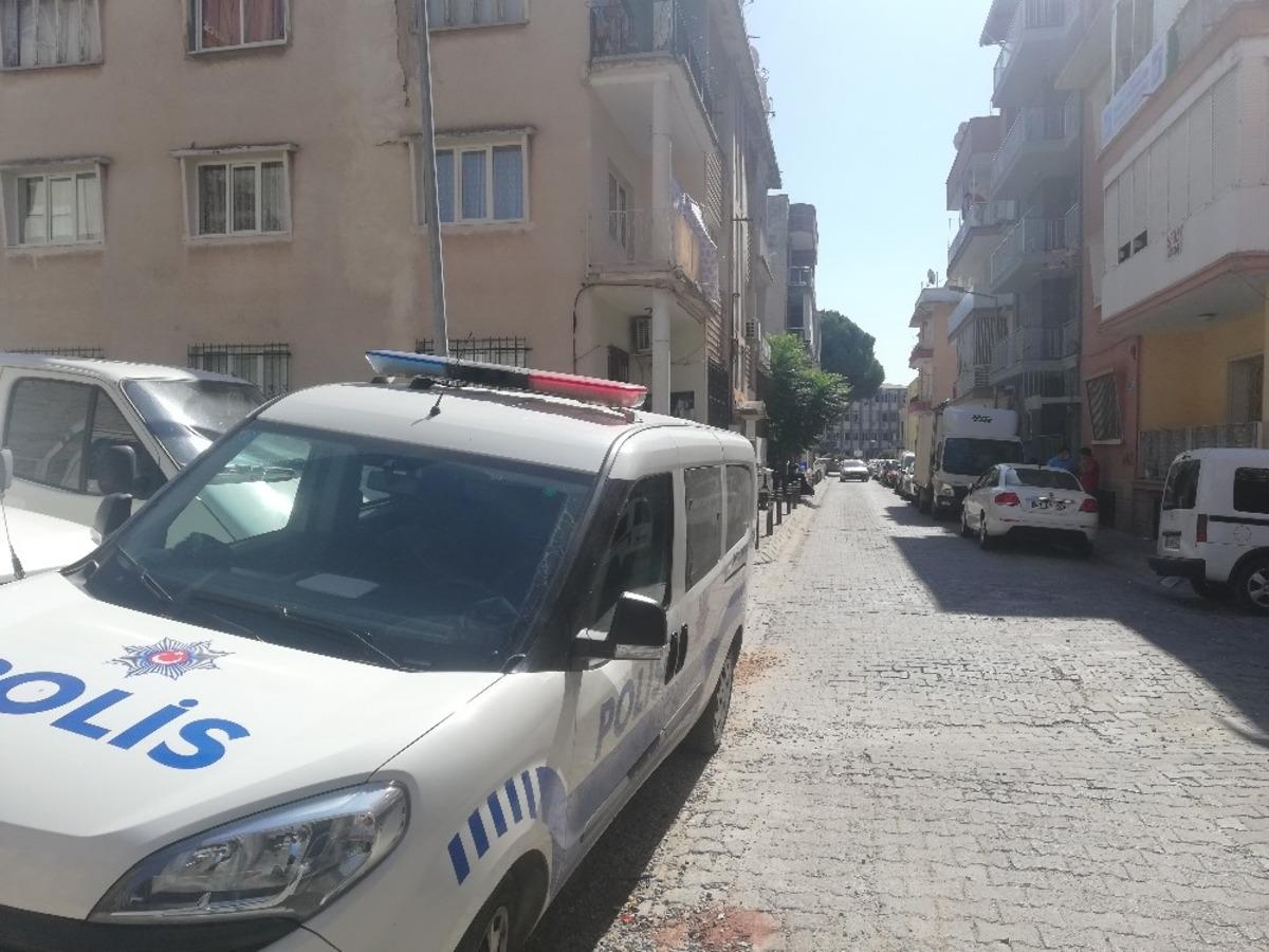 Yaşlı adam evinde &ouml;l&uuml; bulundu