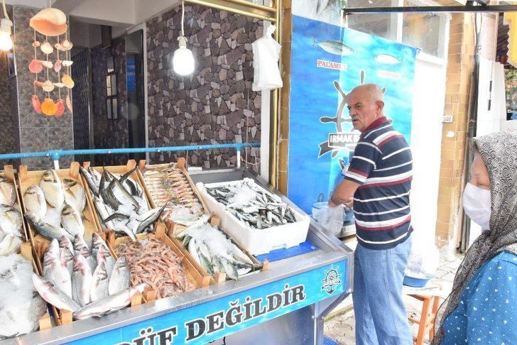 Sardalyanın kilosu 20 liraya düştü G3