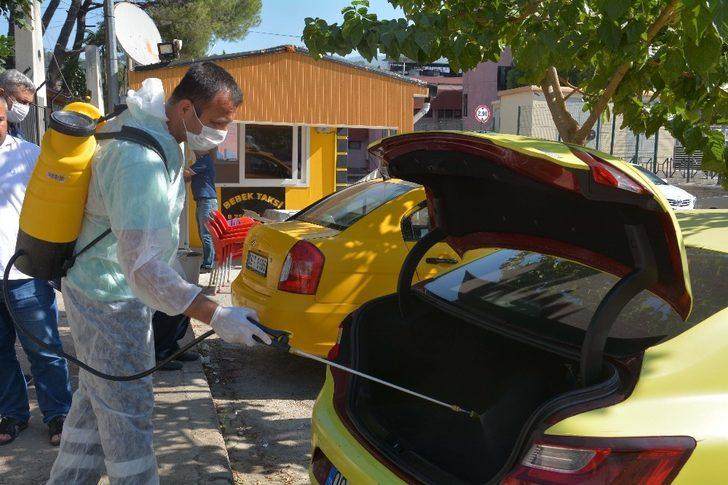 Efeler’de taksiler ve taksi durakları dezenfekte edildi G5