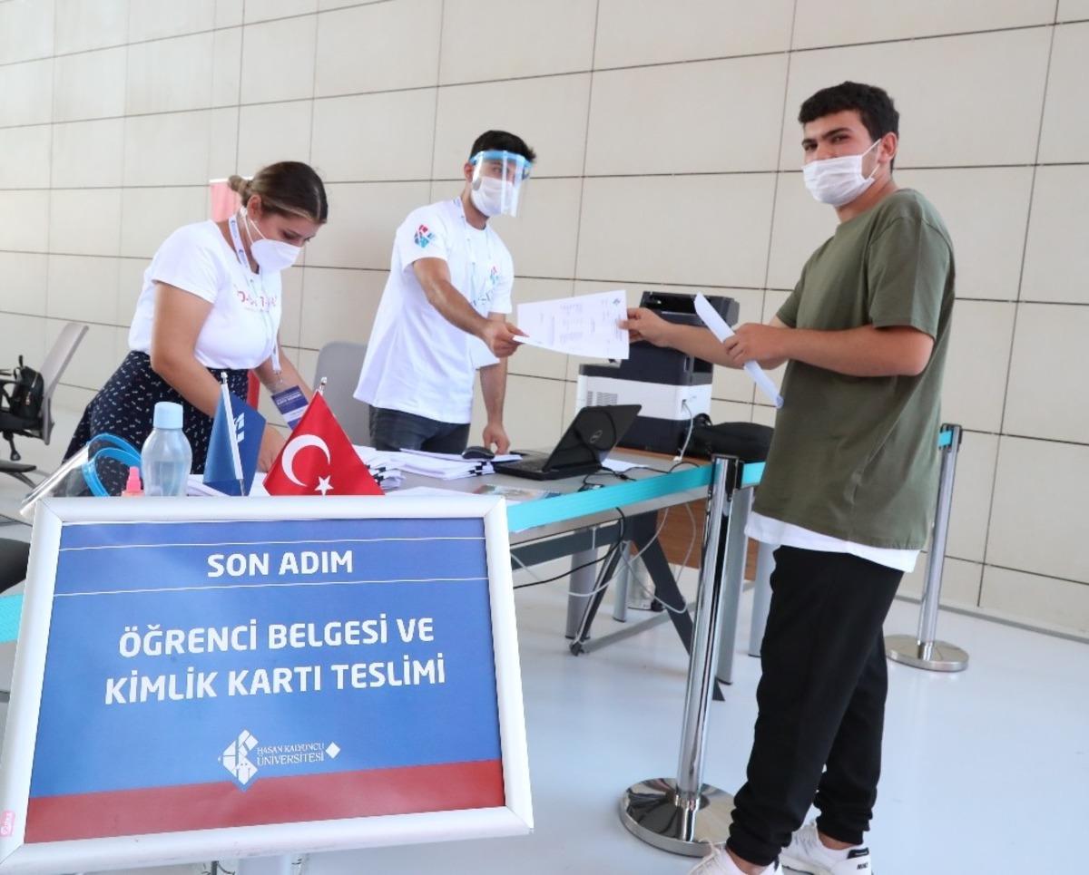 HK&Uuml;&rsquo;de kayıt heyecanı