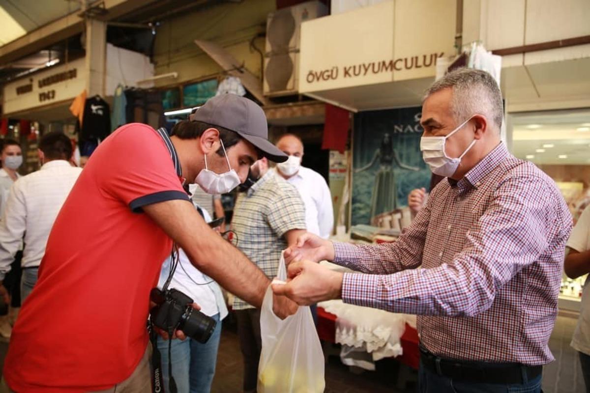 Savaş&rsquo;tan vatandaşlara incir ikramı