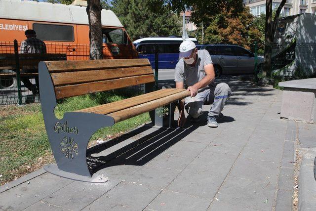 Gölbaşı Park ve Bahçeleri Fen İşleri dokunuşuyla güzelleşiyor