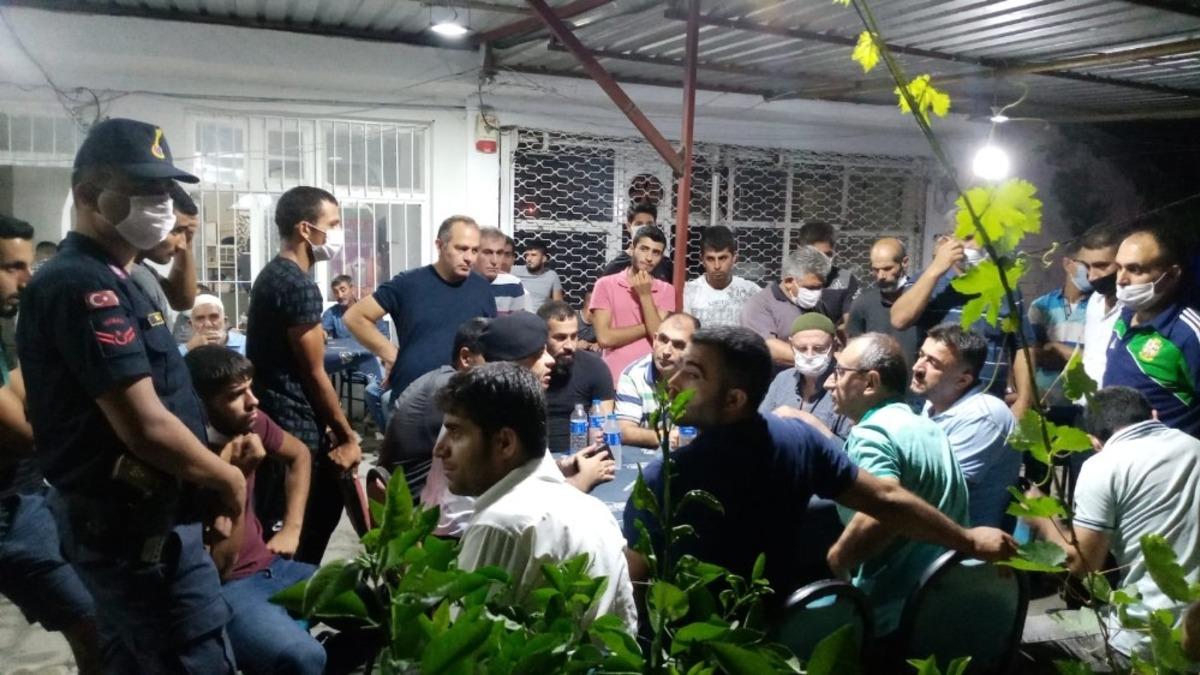 Kazadan sonra yolu trafiğe kapatan k&ouml;yl&uuml;ler, aydınlatma ve EDS istedi