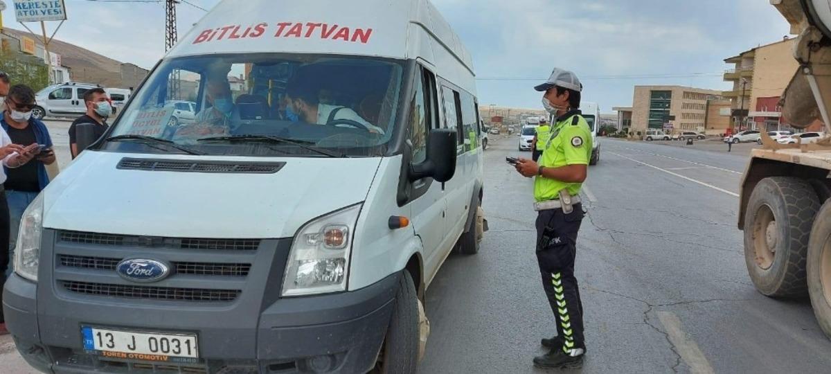 Tatvan&rsquo;da korona vir&uuml;s denetimleri