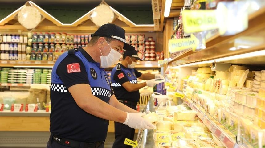 K&ouml;rfez zabıtası denetimlerini s&uuml;rd&uuml;r&uuml;yor