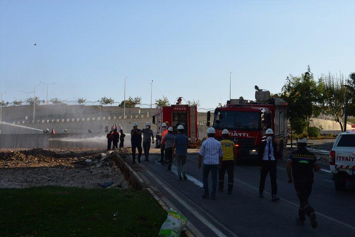 GÜNCELLEME - Şanlıurfa'da doğal gaz borusu delindi G1
