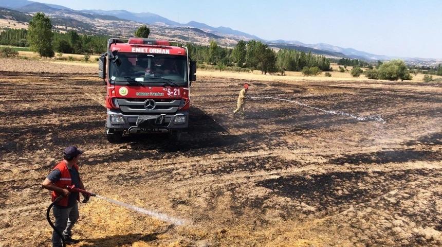 Hisarcık&rsquo;ta anız yangını