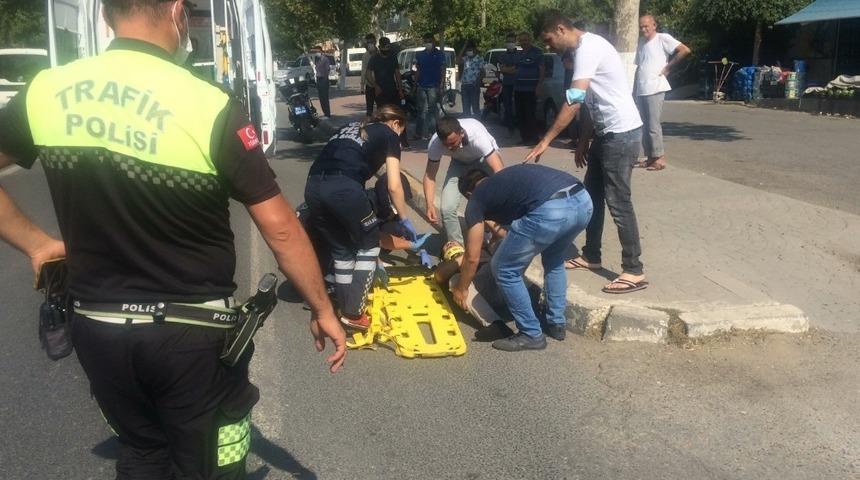 Otomobil ile motosiklet &ccedil;arpıştı: 1 yaralı