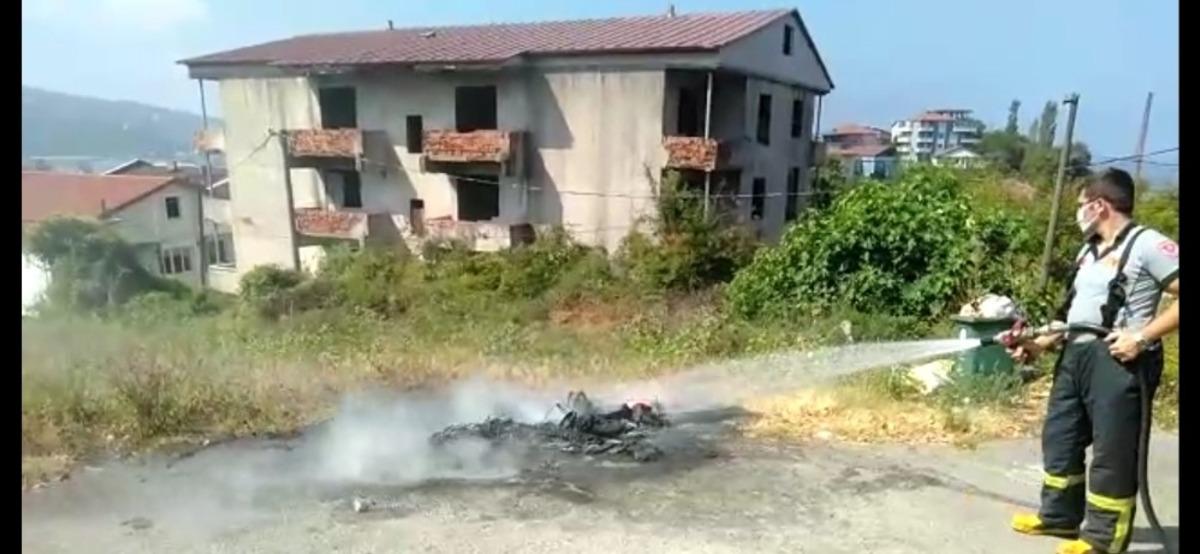 Bilin&ccedil;sizce yakılan ateş itfaiye ekiplerini harekete ge&ccedil;irdi