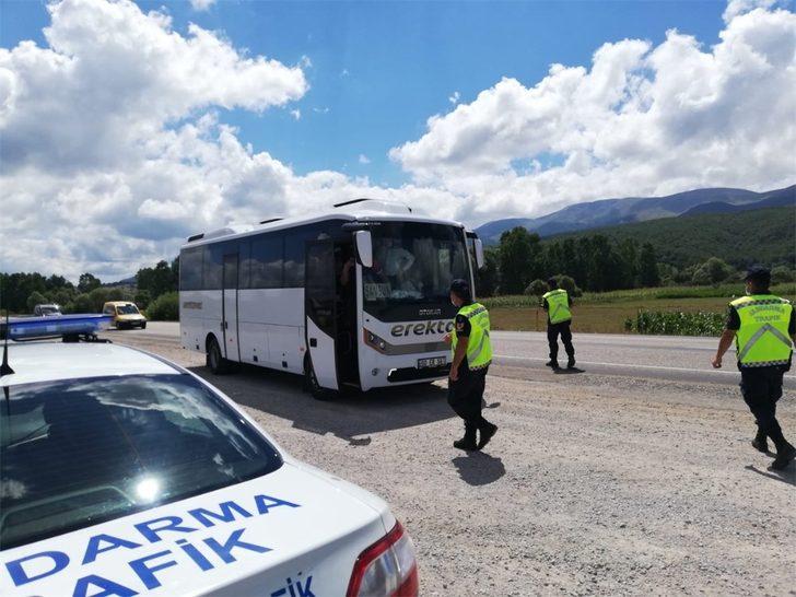 Jandarmanın ’virüs’ denetimlerinde 38 araç ve sürücüye ceza G3