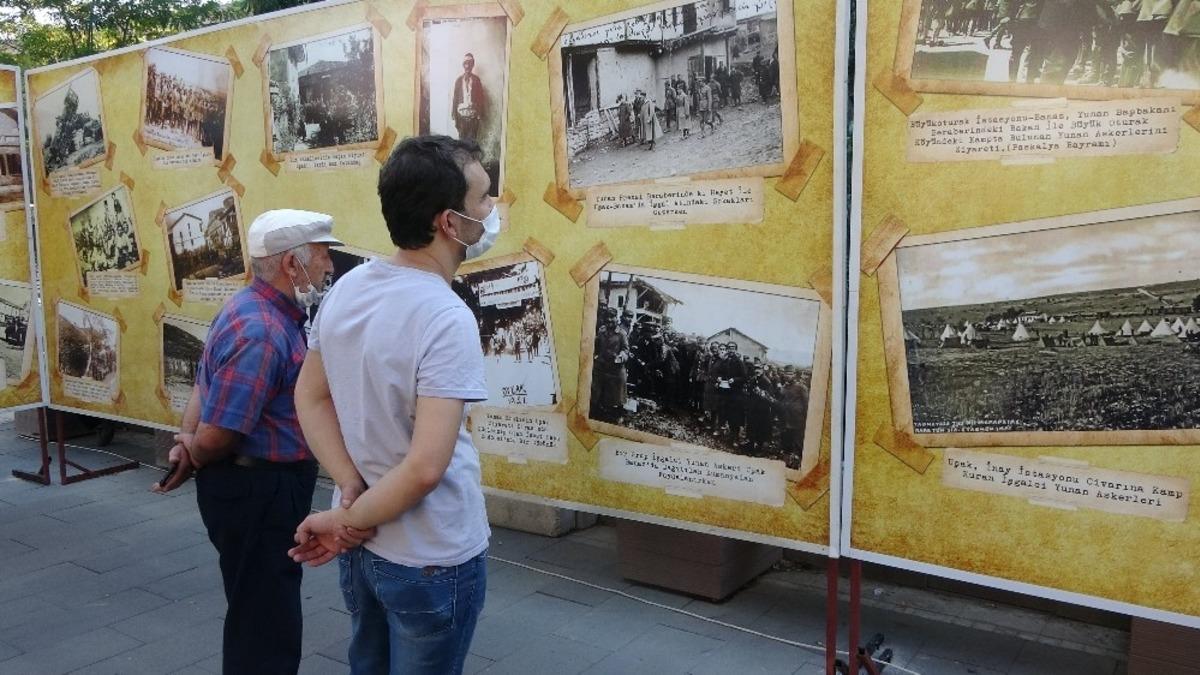 Uşak&rsquo;ın d&uuml;şman işgalinden kurtuluş yıld&ouml;n&uuml;m&uuml;nde anlamlı sergi