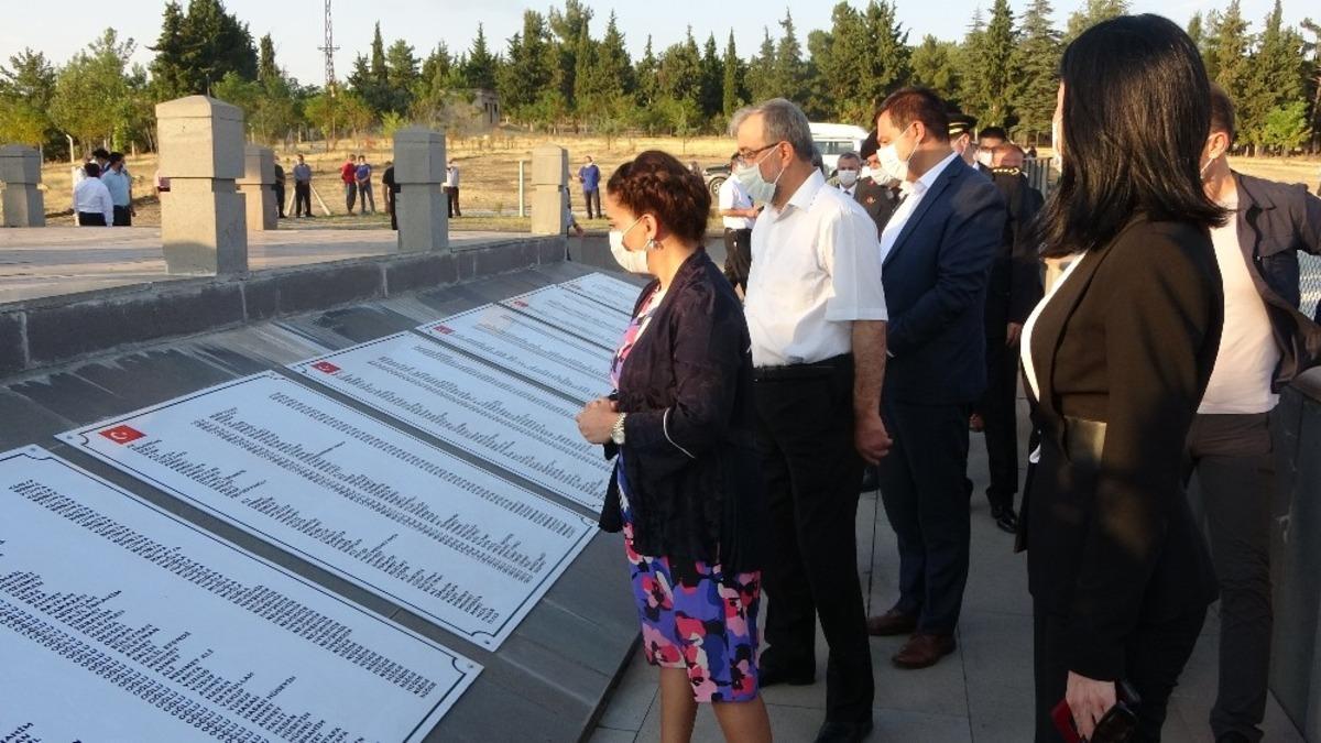 &Ccedil;e&ccedil;eli Kara Murat, mezarı başında anıldı