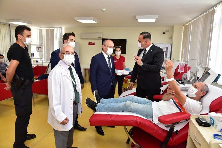 Vali Karadeniz’den kan bağışına davet G2