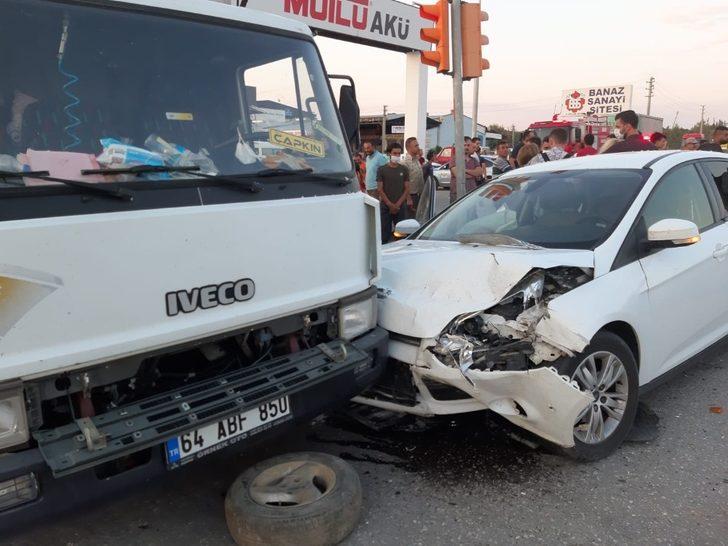 Uşak’ta trafik kazası; 5 yaralı G3