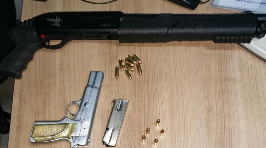 İki araç değiştirmesine rağmen polisten kaçamadı