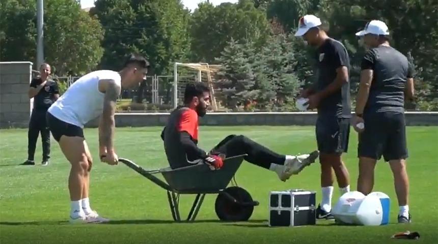 İmdada Sapunaru yetişti