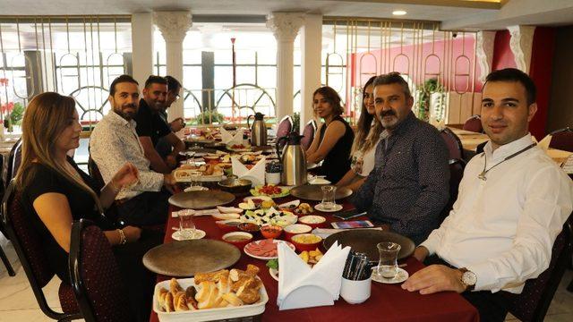 Rönesans Life Hotel’de Van kahvaltısı keyfi