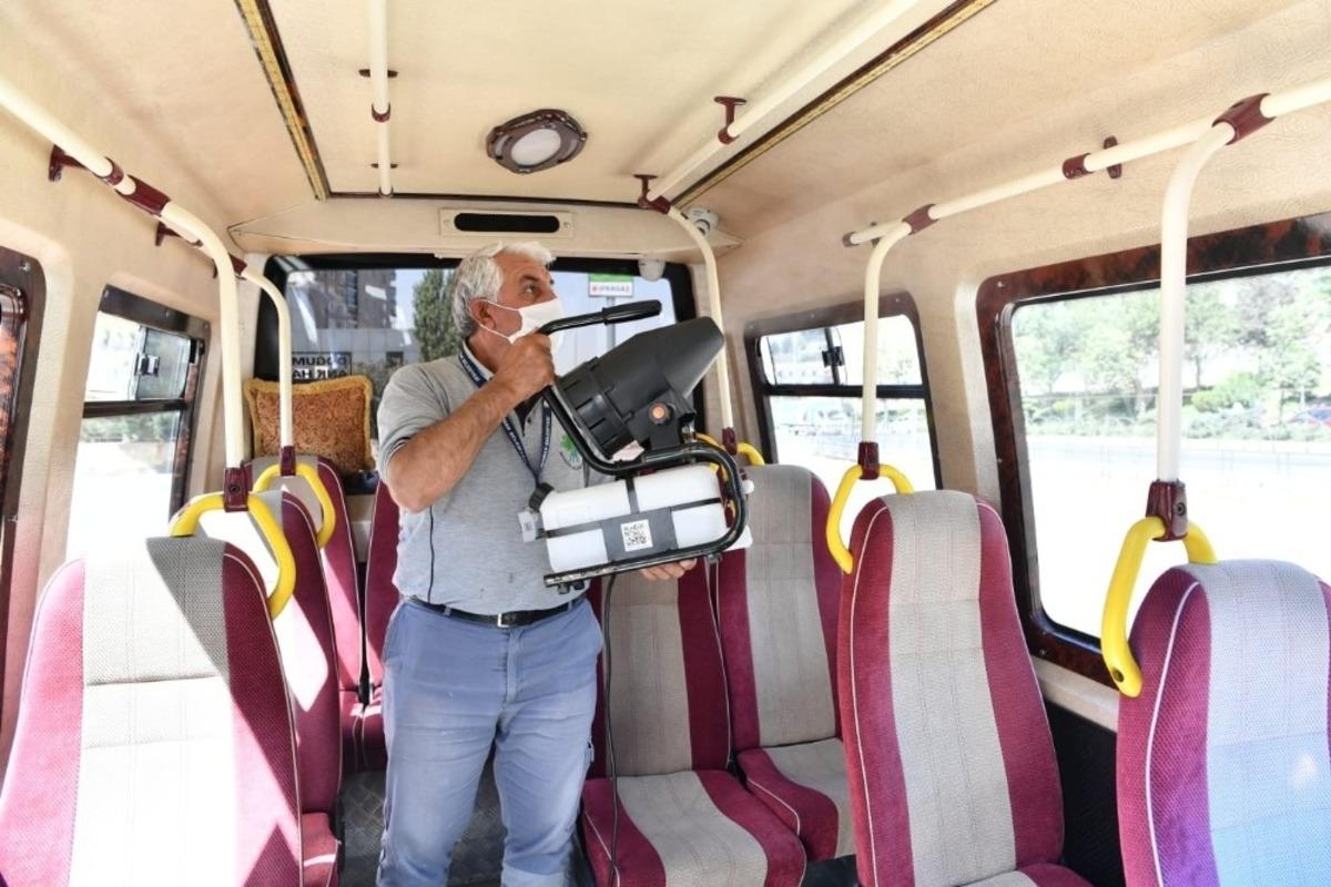 Mamak&rsquo;ta ara&ccedil;lar tek tek dezenfekte ediliyor