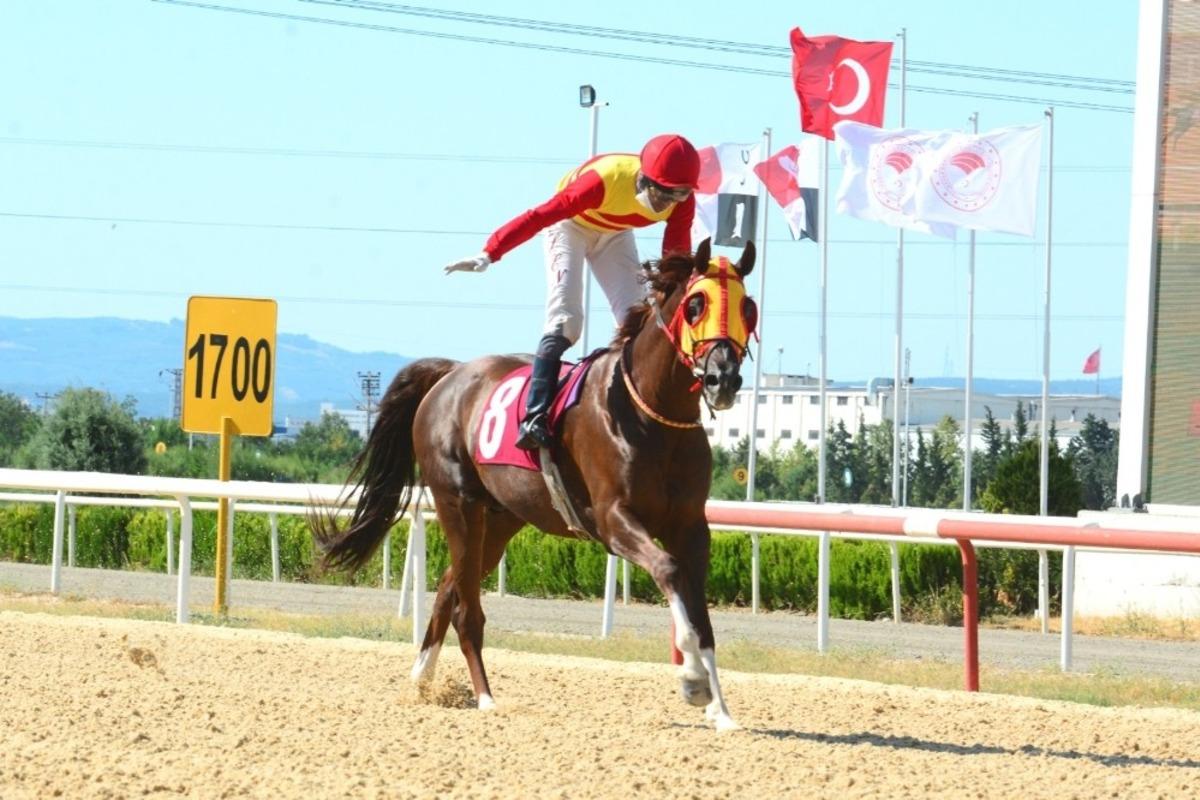 &rsquo;G&uuml;mb&uuml;rg&uuml;mb&uuml;r&rsquo; kupa sevinci