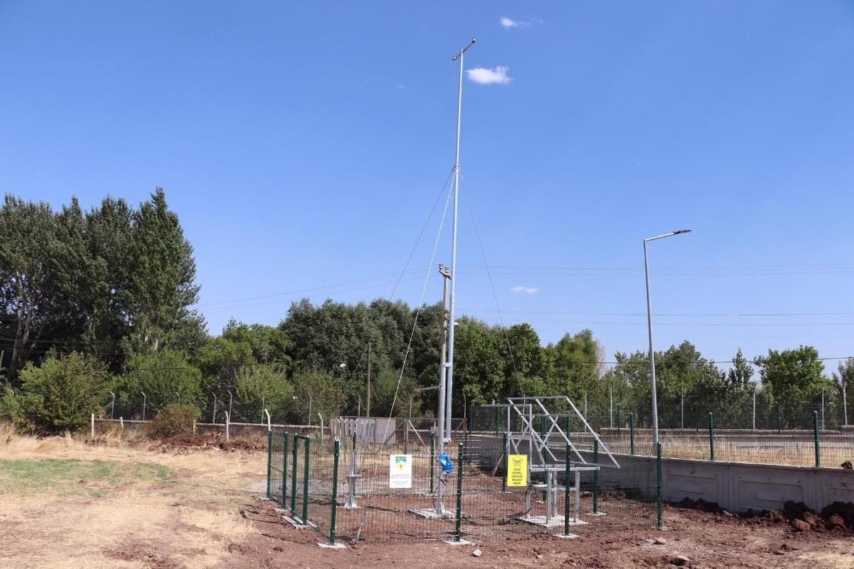 Suşehri il&ccedil;esine meteoroloji istasyonunu kuruldu