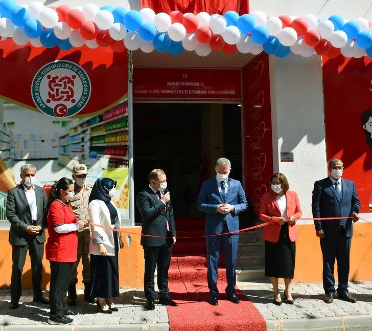 Araban Kaymakamlığından ihtiyaç sahiplerine sosyal market projesi G1