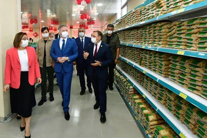 Araban Kaymakamlığından ihtiyaç sahiplerine sosyal market projesi G4