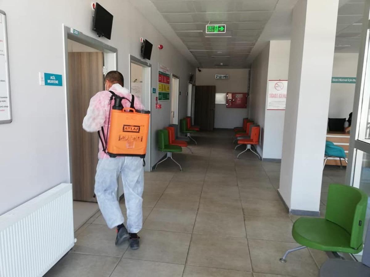 Aslanapa&rsquo;da dezenfekte &ccedil;alışmaları