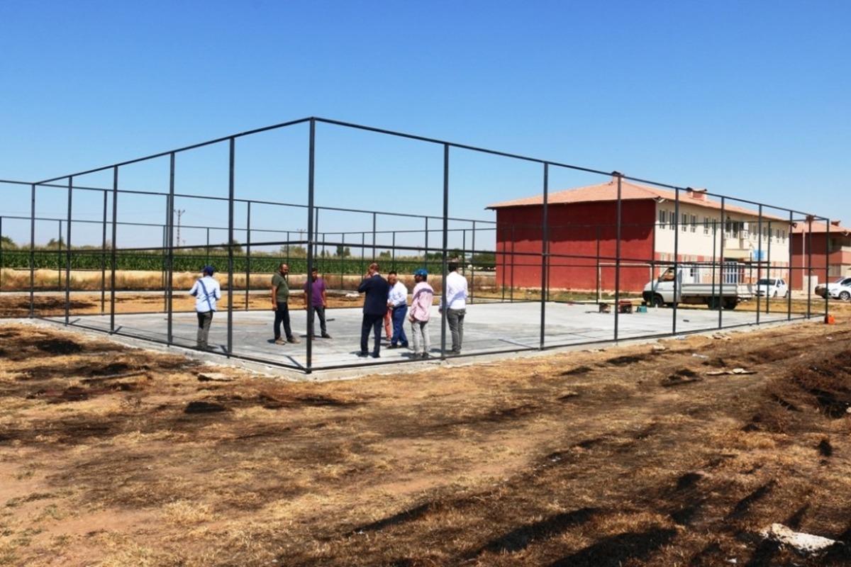 Ak&ccedil;akale kırsalında spor tesisi atağı