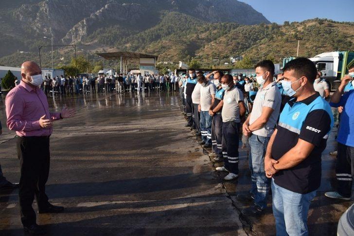 Genel Sekreter Yardımcısı Öztozlu şantiye personeli ile bir araya geldi G2