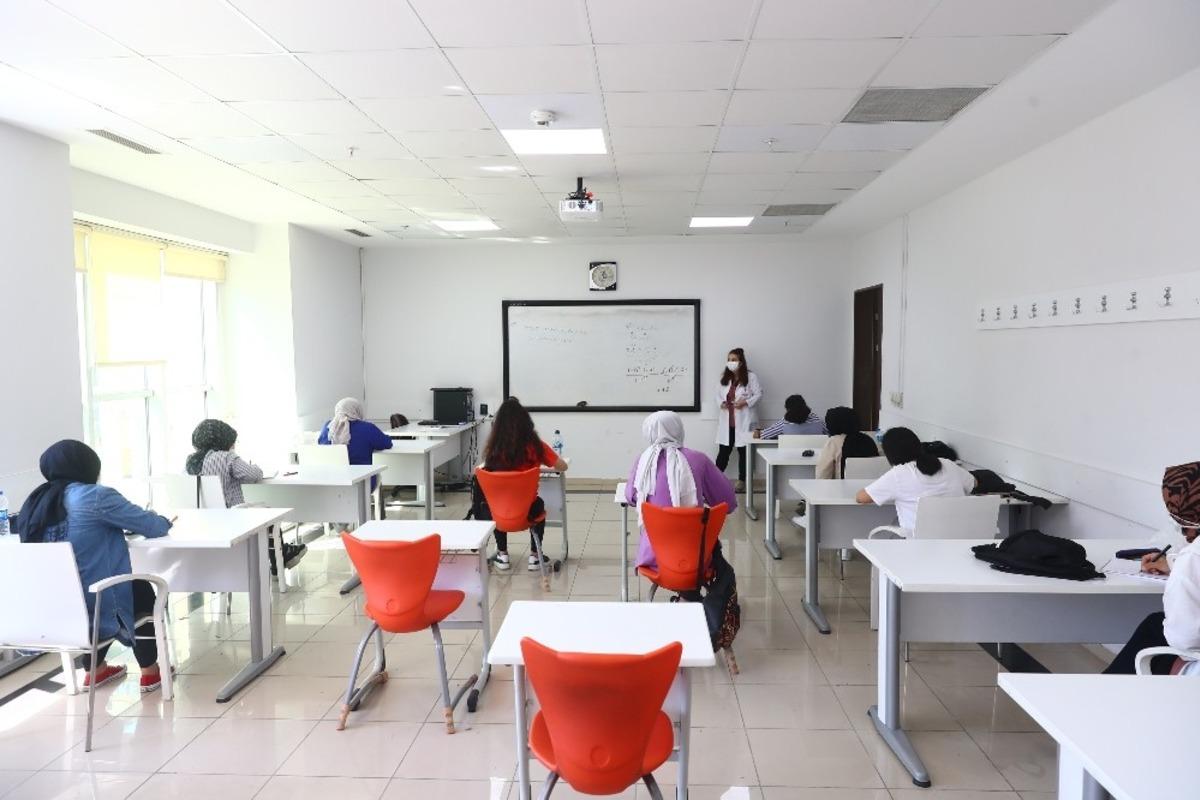 Bağcılar&rsquo;da &uuml;cretsiz &uuml;niversite hazırlık kursu