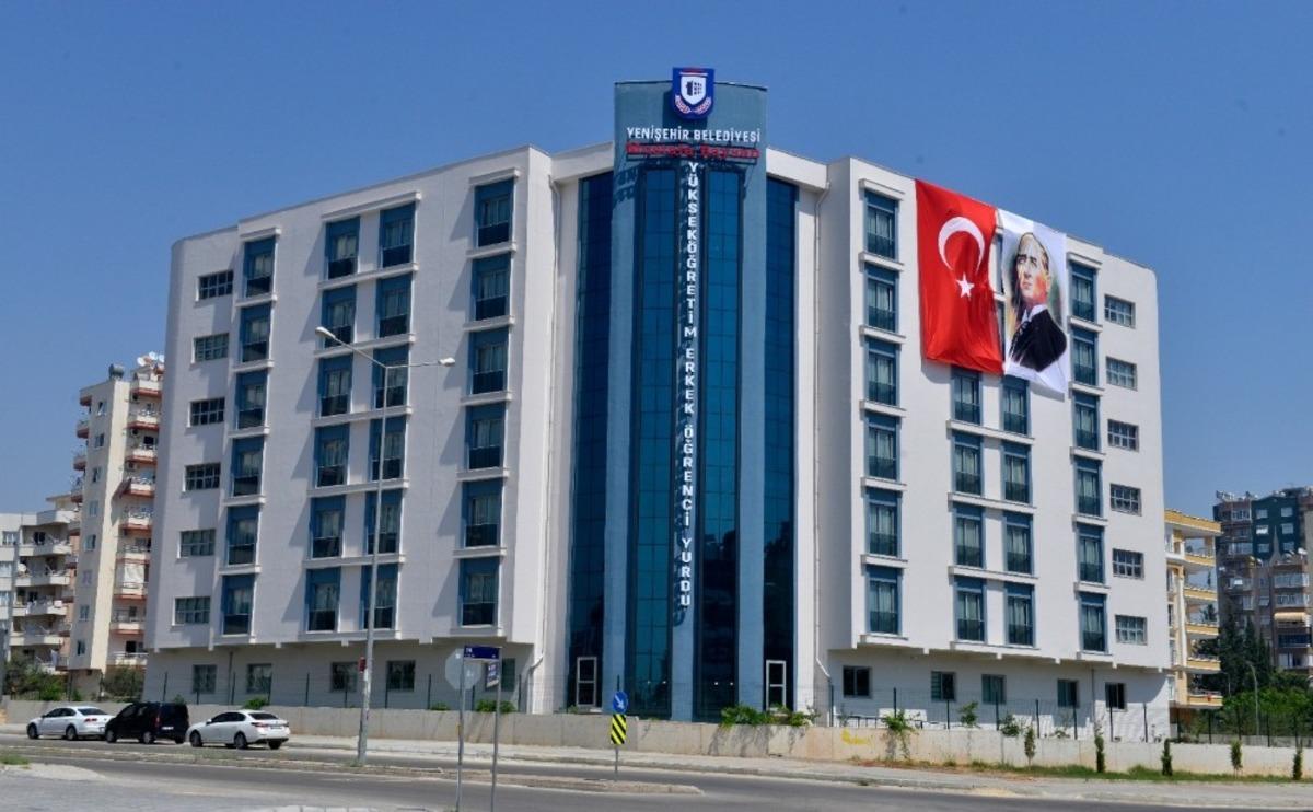 Yenişehir Belediyesi &ouml;ğrenci yurdunu sağlık&ccedil;ılara a&ccedil;ıyor