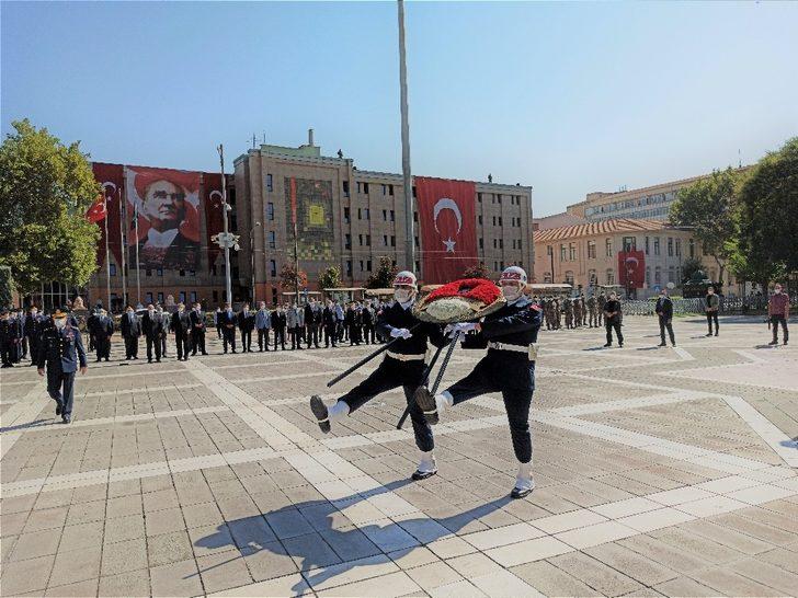 Eskişehir’in düşman işgalinden kurtuluşunun 98. yıl dönümü kutlandı G3