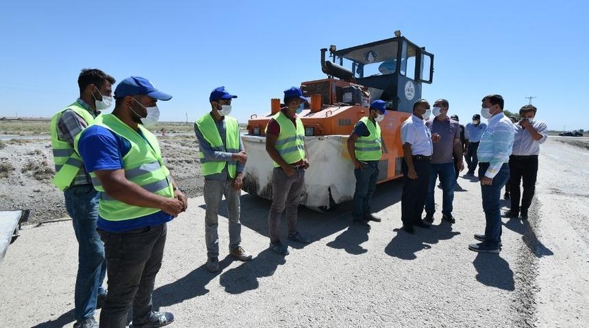Karatay&rsquo;da yol yapım ve asfaltlama &ccedil;alışmaları s&uuml;r&uuml;yor