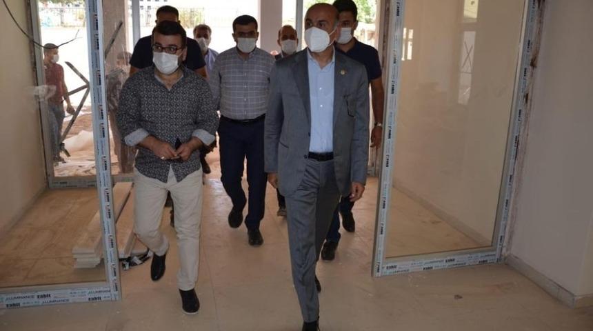 AK Parti Batman İl Başkanı G&uuml;r Sason&rsquo;da incelemelerde bulundu